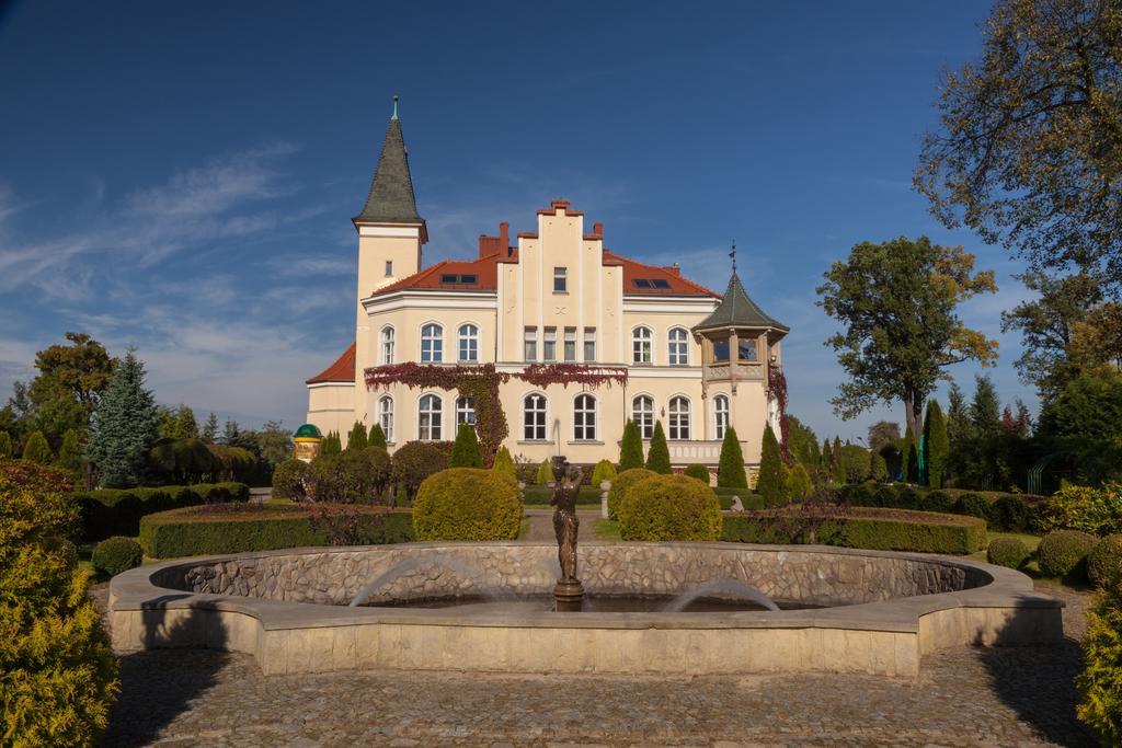 Pałac Brzeźno Oborniki Śląskie Zewnętrze zdjęcie